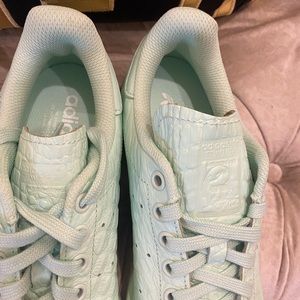 Brand new adidas teal Stan smith never worn